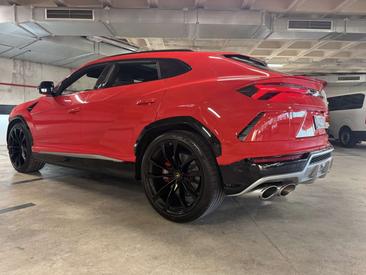 Lamborghini Urus — photo 8