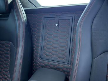 Lamborghini Urus — photo 29