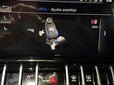 Lamborghini Urus — photo 41