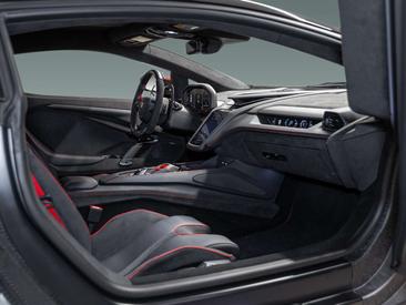Lamborghini Revuelto — photo 6