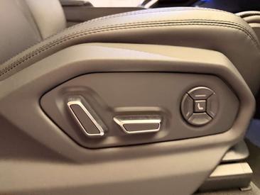 Lamborghini Urus — photo 13