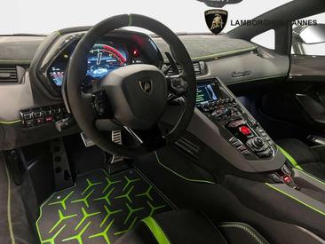Lamborghini Aventador SVJ — photo 13