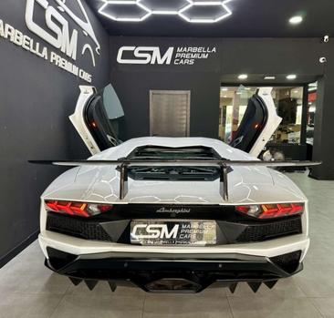 Lamborghini Aventador S — photo 13