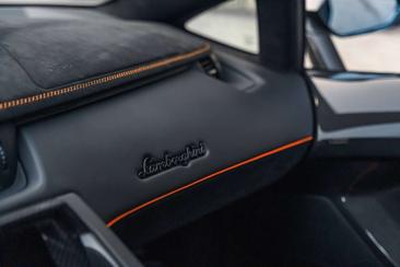 Lamborghini Aventador SVJ — photo 20