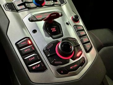 Lamborghini Aventador S — photo 25