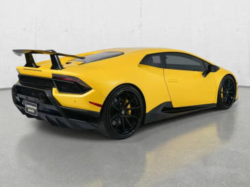 Lamborghini Huracán LP 580-2 Huracán LP 640-4 Performante — photo 3