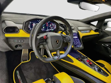 Lamborghini Revuelto Revuelto — photo 22