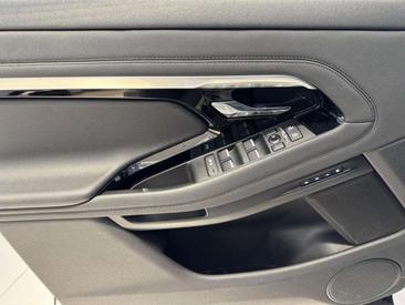 Land Rover Range Rover Evoque P200 — photo 12
