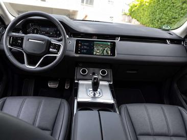 Land Rover Range Rover Evoque P300 — photo 16