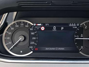 Land Rover Range Rover Evoque D165 — photo 12