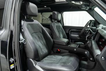 Land Rover Defender 90 V8 (P525) — photo 9
