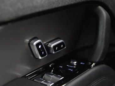 Land Rover Range Rover Sport D250 — photo 31
