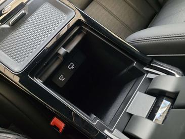Land Rover Range Rover Evoque P250 (2022) — photo 24