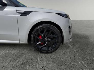 Land Rover Range Rover Sport D300 — photo 9