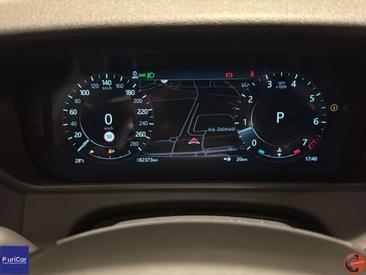 Land Rover Range Rover Velar P250 — photo 9