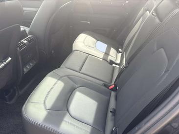 Land Rover Defender D350 — photo 11
