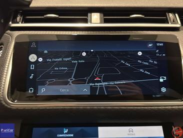 Land Rover Range Rover Velar P250 — photo 10