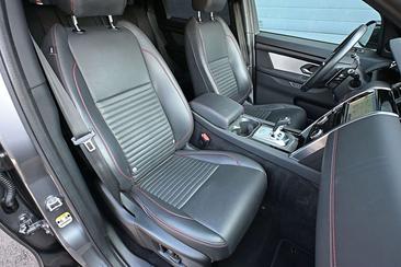 Land Rover Discovery Sport P300e — photo 9