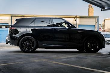 Land Rover Range Rover Sport P460e — photo 3