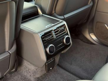 Land Rover Range Rover D350 — photo 19