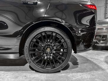 Land Rover Range Rover Sport SV Edition One — photo 10