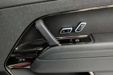 Land Rover Range Rover Sport D250 — photo 11