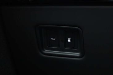 Land Rover Range Rover Sport P550e — photo 9