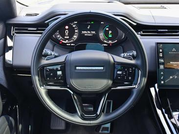 Land Rover Range Rover Sport P550e — photo 6