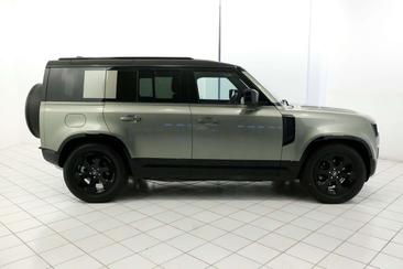Land Rover Defender 90 D200 MHEV — photo 5