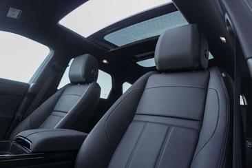 Land Rover Range Rover Evoque P269e — photo 16