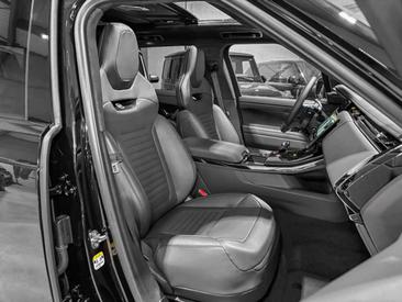 Land Rover Range Rover Sport SV Edition One — photo 18