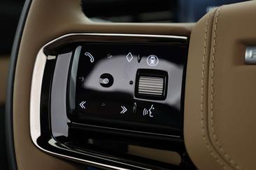 Land Rover Range Rover Sport P550e — photo 12