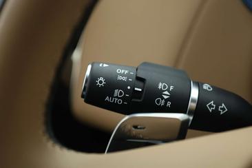 Land Rover Range Rover Sport P550e — photo 13