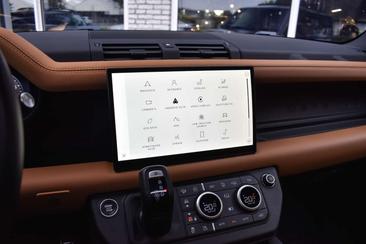 Land Rover Defender 110 P400e — photo 48