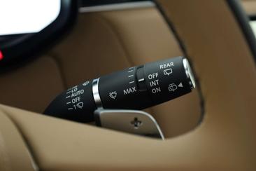 Land Rover Range Rover Sport P550e — photo 17