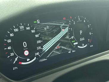 Land Rover Range Rover Velar P400e — photo 21