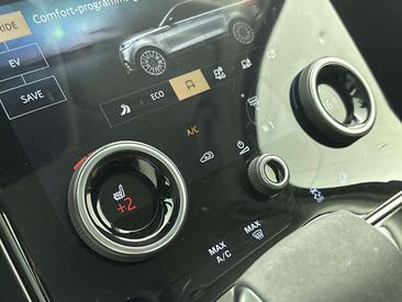 Land Rover Range Rover Velar P400e — photo 22