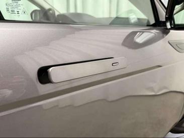 Land Rover Range Rover Evoque P160 — photo 13