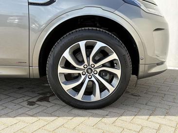 Land Rover Discovery Sport P300e — photo 21