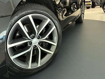 Land Rover Range Rover Sport P460e — photo 34