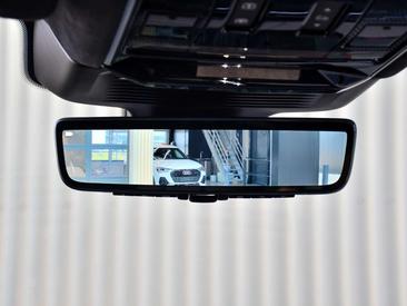Land Rover Range Rover Sport P550e — photo 36