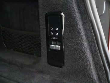 Land Rover Range Rover Sport P510e — photo 34