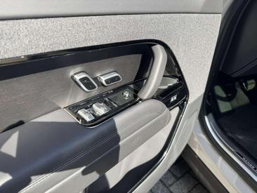 Land Rover Range Rover Sport P460e — photo 10