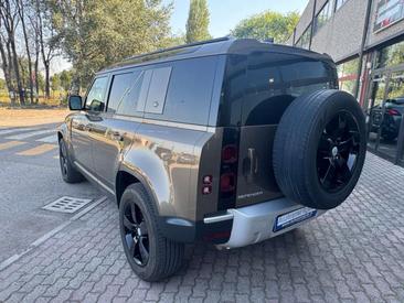 Land Rover Defender 90 D200 MHEV — photo 7