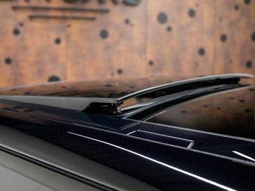 Land Rover Range Rover P550e — photo 9