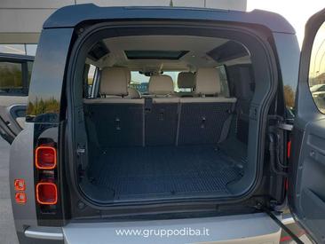 Land Rover Defender 110 D250 MHEV — photo 19