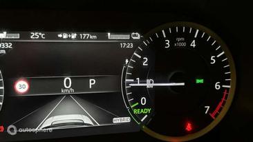 Land Rover Discovery Sport P300e — photo 9