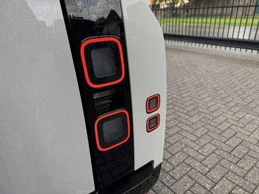 Land Rover Defender D350 — photo 14