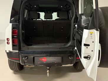 Land Rover Defender 110 D300 MHEV — photo 11