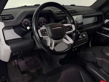 Land Rover Defender 110 D300 MHEV — photo 14